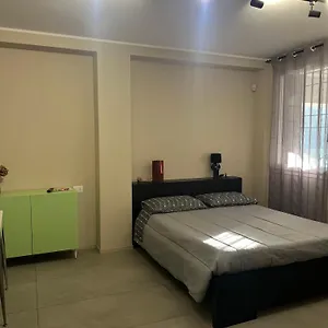 https://la-casa-allombra-della-chiesa.emilia-romagnahotels.net