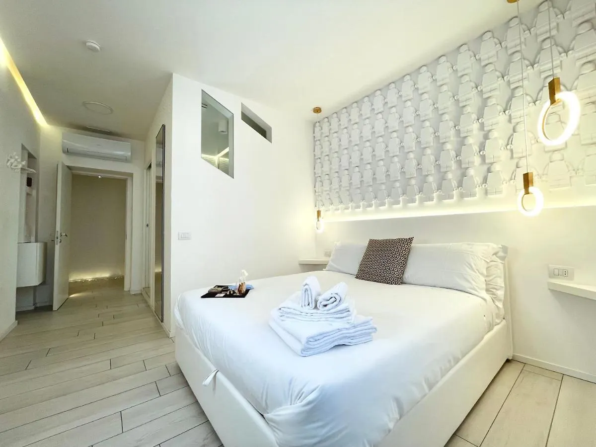 Mariarosa Suites Como 0*,  Italia