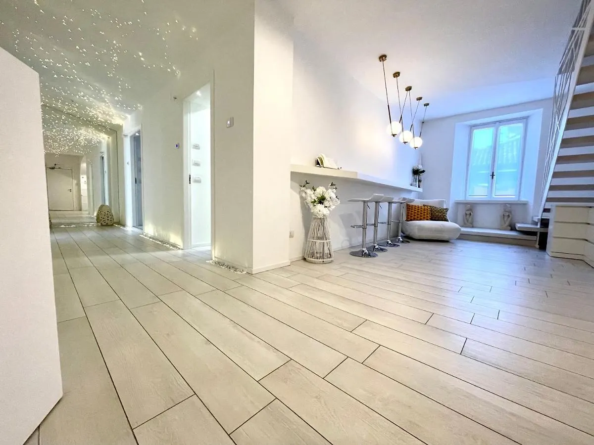 Pensión Mariarosa Suites Como